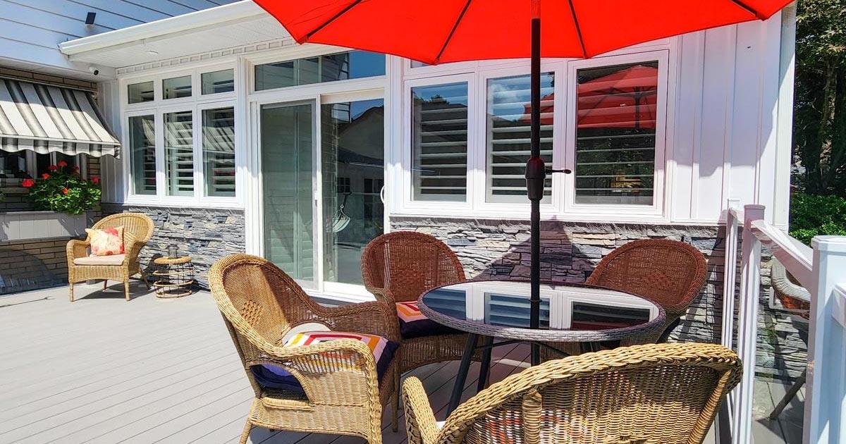 Summer Oasis: Creating the Ultimate Deck for Relaxation and Entertainment